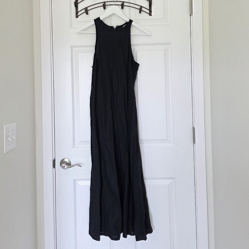 Women's Sleeveless Black Maxi Dress